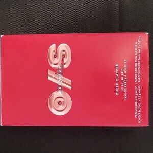 O/S cheek clapper blush